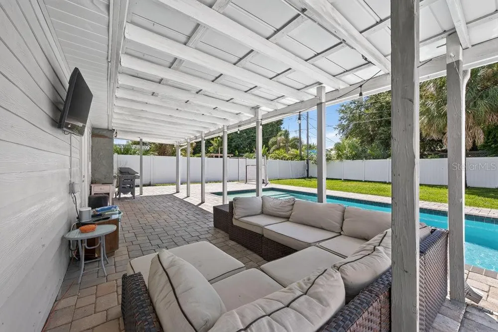4710 W TRILBY AVENUE Tampa, FL 33616