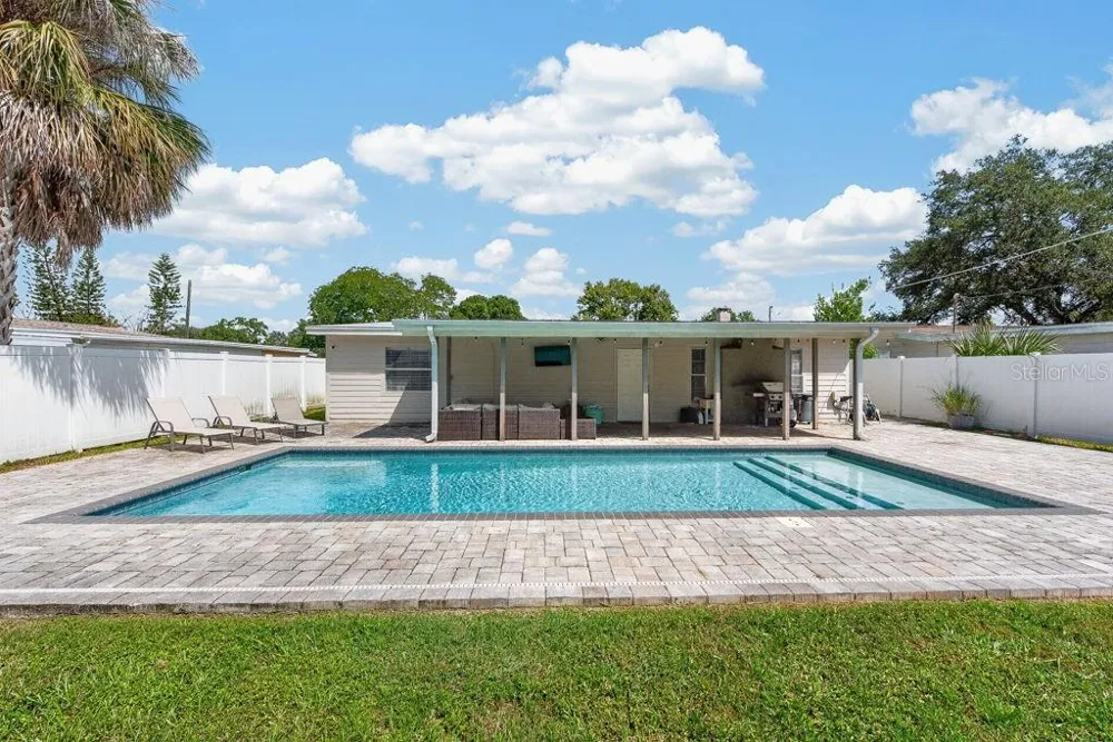 4710 W TRILBY AVENUE Tampa, FL 33616