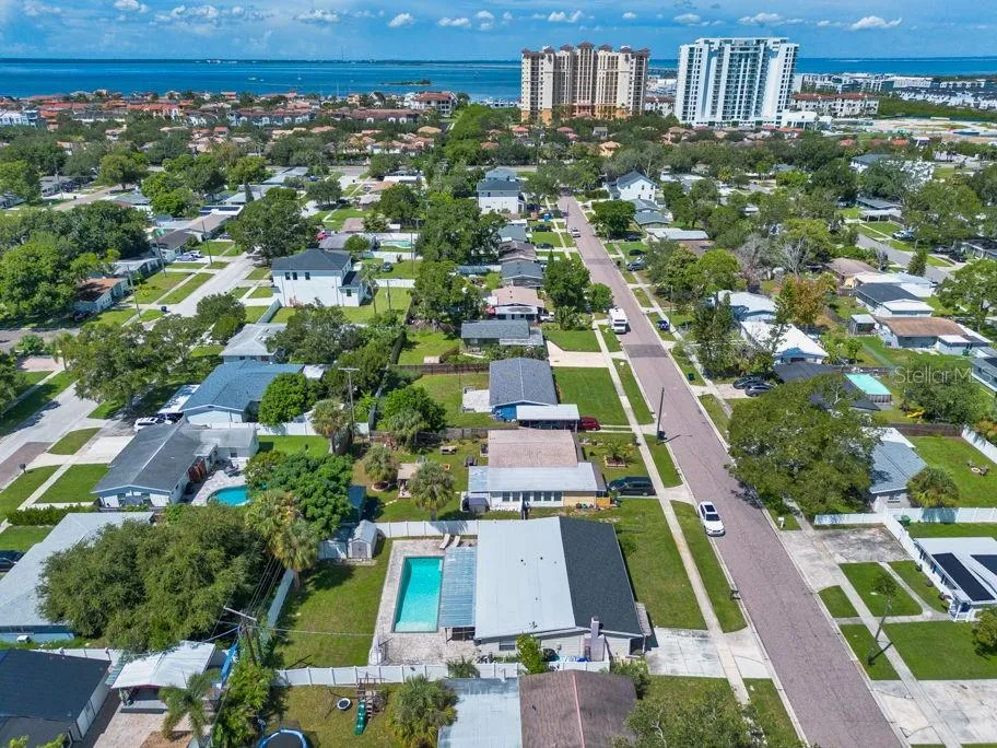 4710 W TRILBY AVENUE Tampa, FL 33616