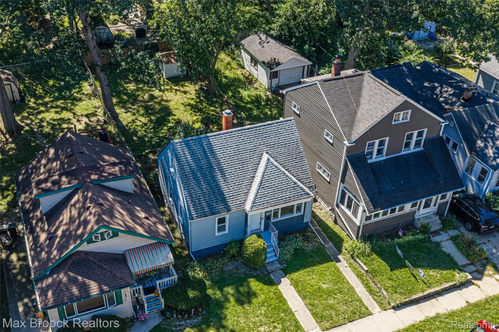 450 E MAPLEHURST STREET Ferndale City, MI 48220