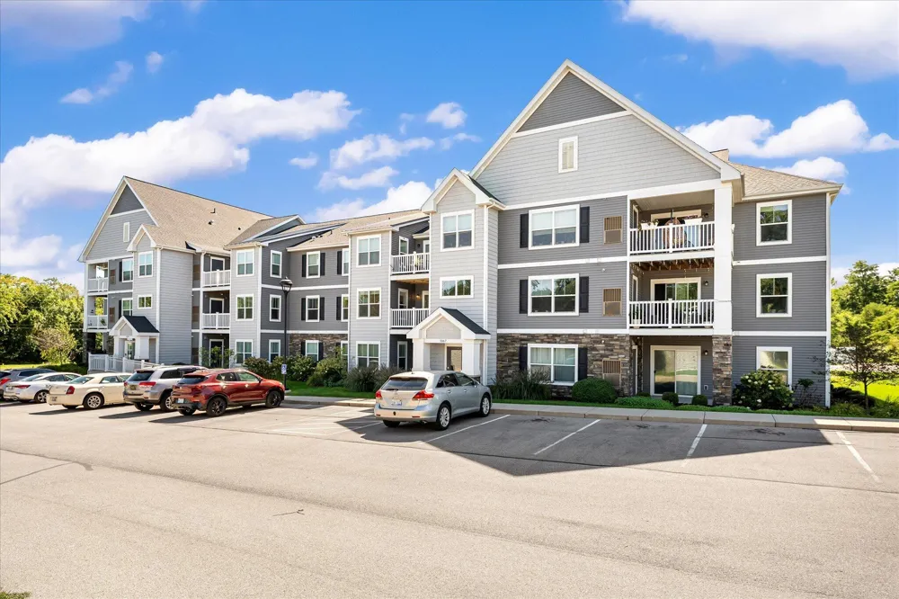 3167 Blairview Parkway #203 Kentwood City, MI 49512