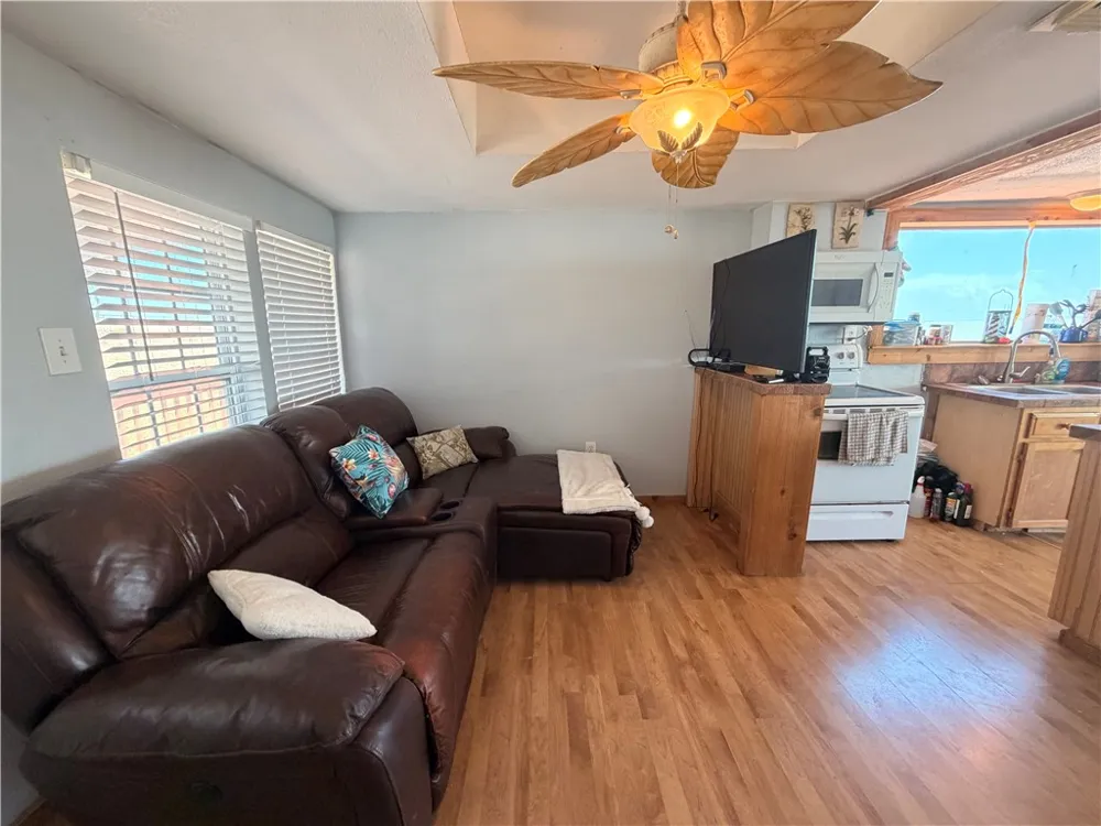 9109 County Road 2226 Taft, TX 78390