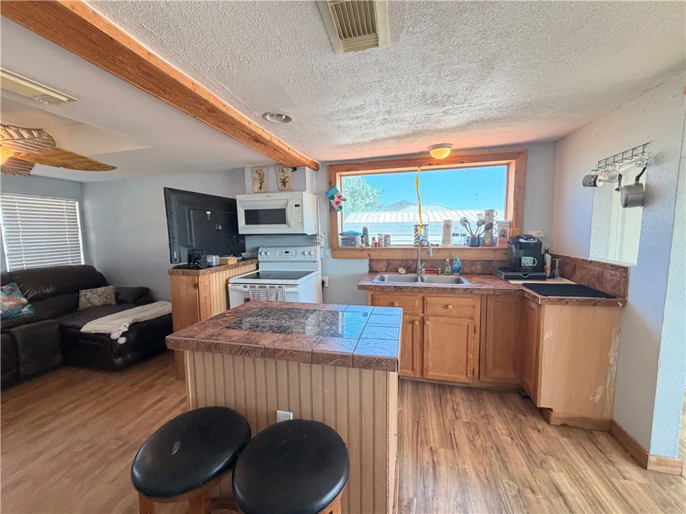 9109 County Road 2226 Taft, TX 78390