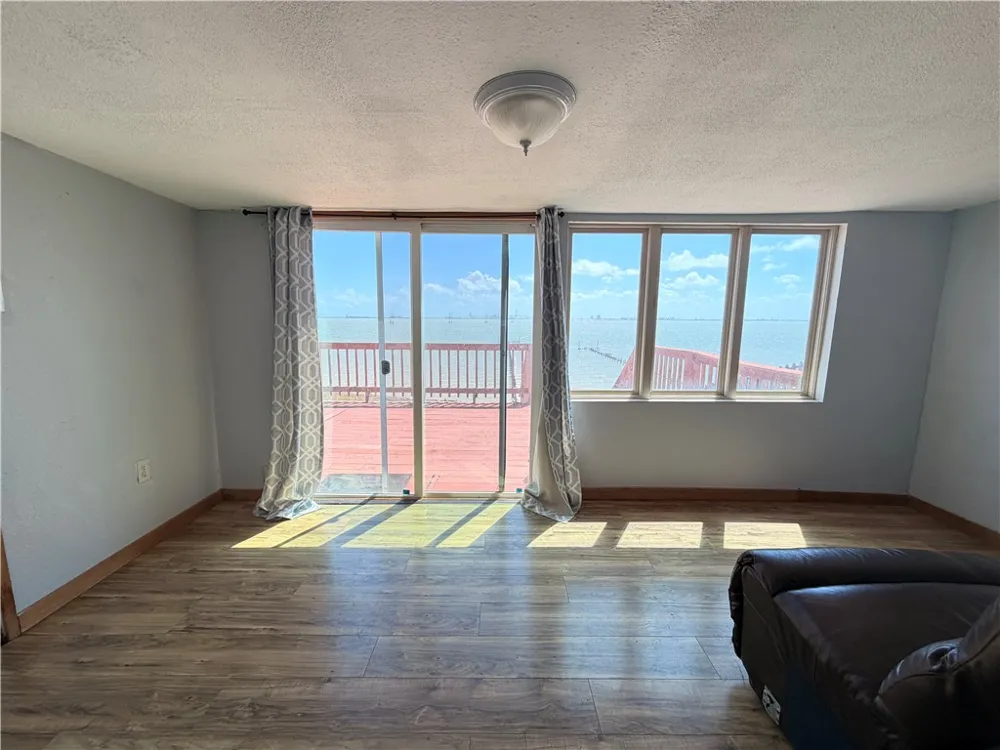 9109 County Road 2226 Taft, TX 78390