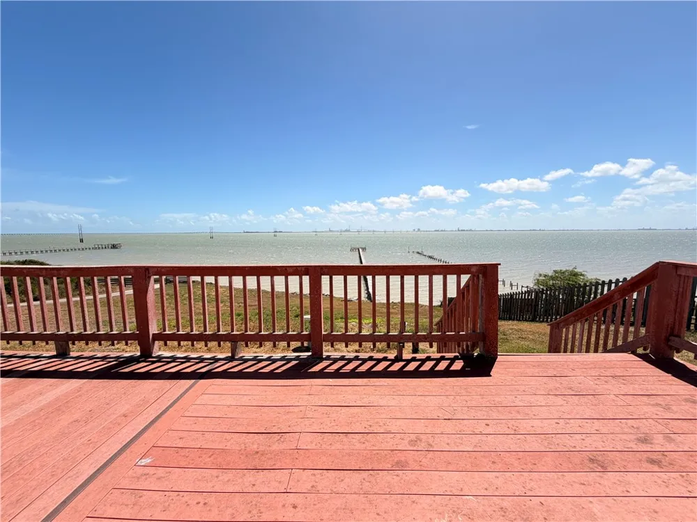 9109 County Road 2226 Taft, TX 78390
