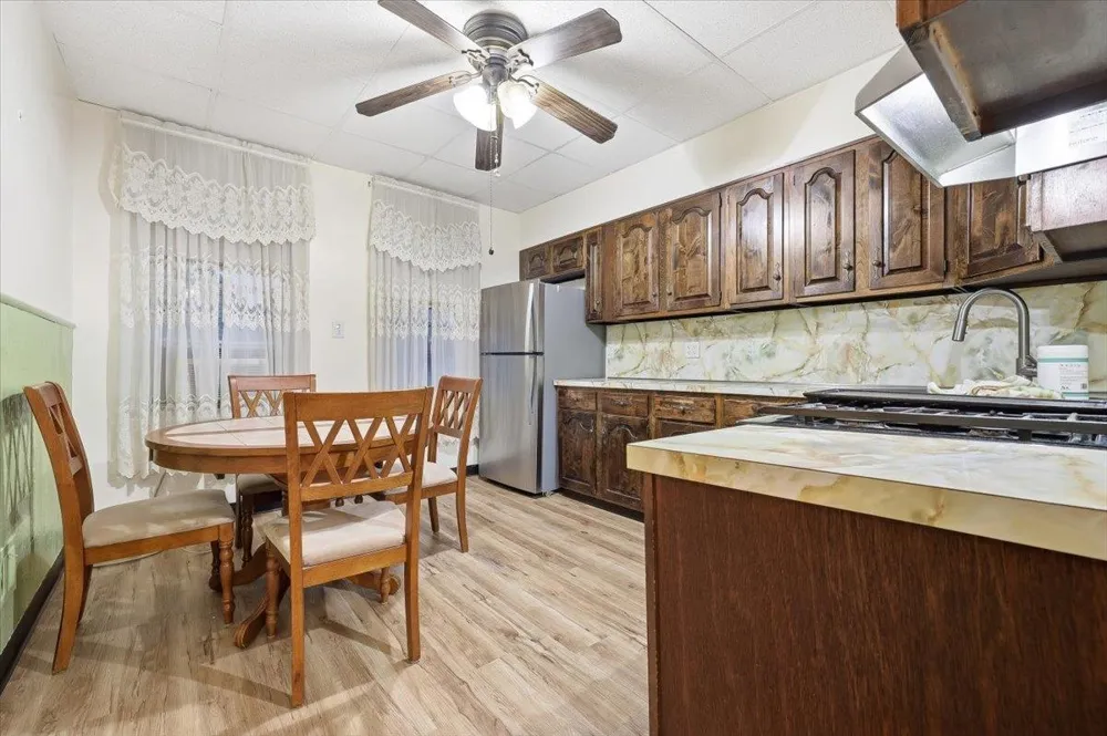 98 WEST 47TH ST Bayonne, NJ 07001