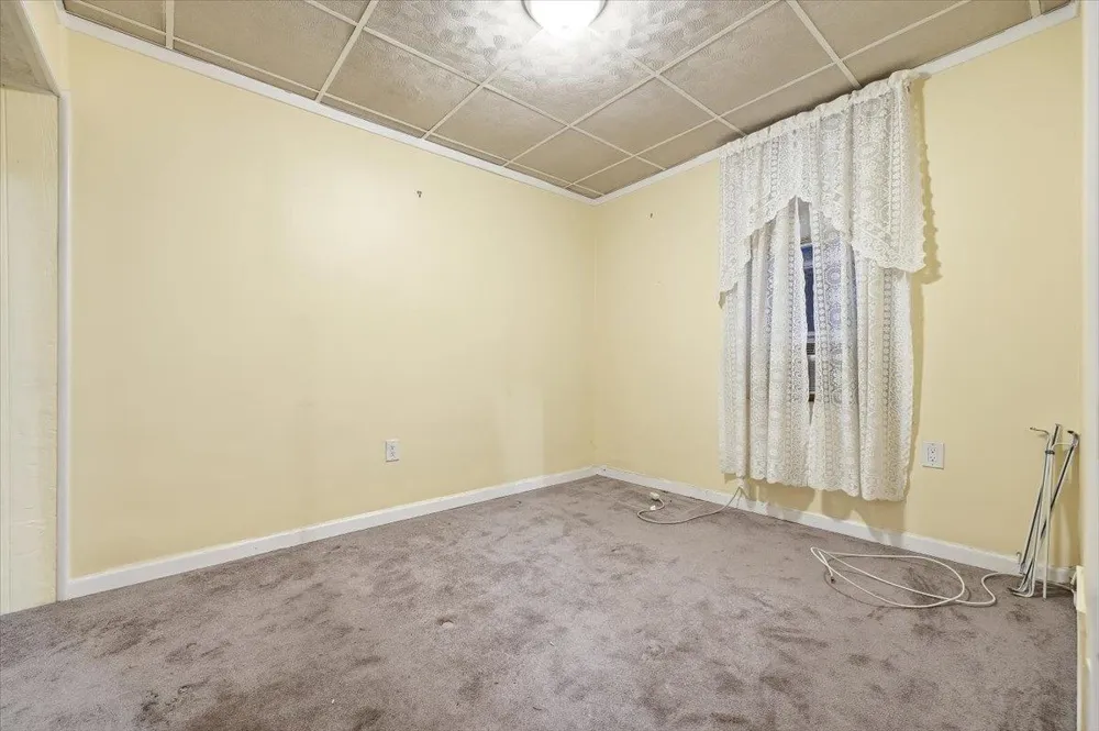 98 WEST 47TH ST Bayonne, NJ 07001