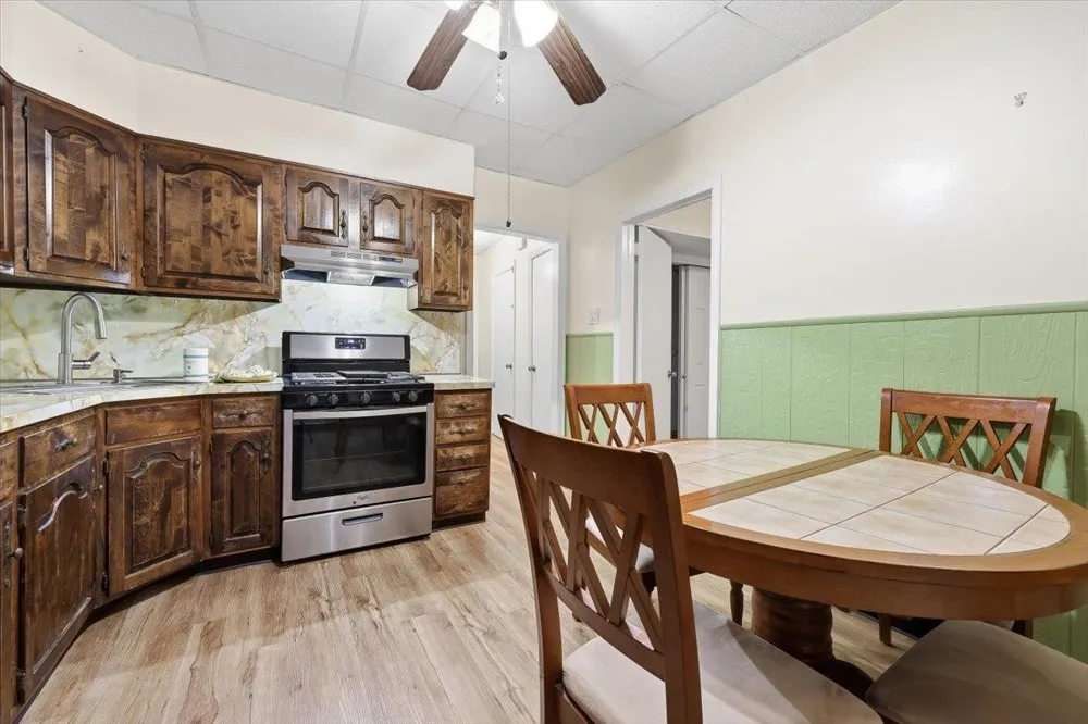 98 WEST 47TH ST Bayonne, NJ 07001