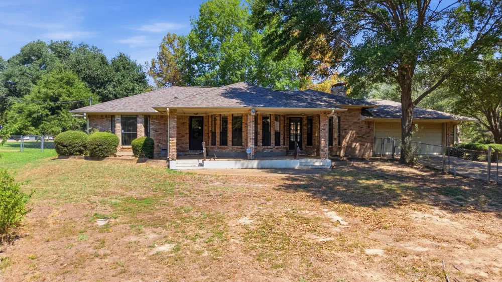 109 Clover Drive Gun Barrel City, TX 75156