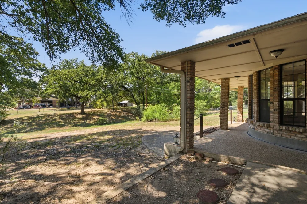 109 Clover Drive Gun Barrel City, TX 75156