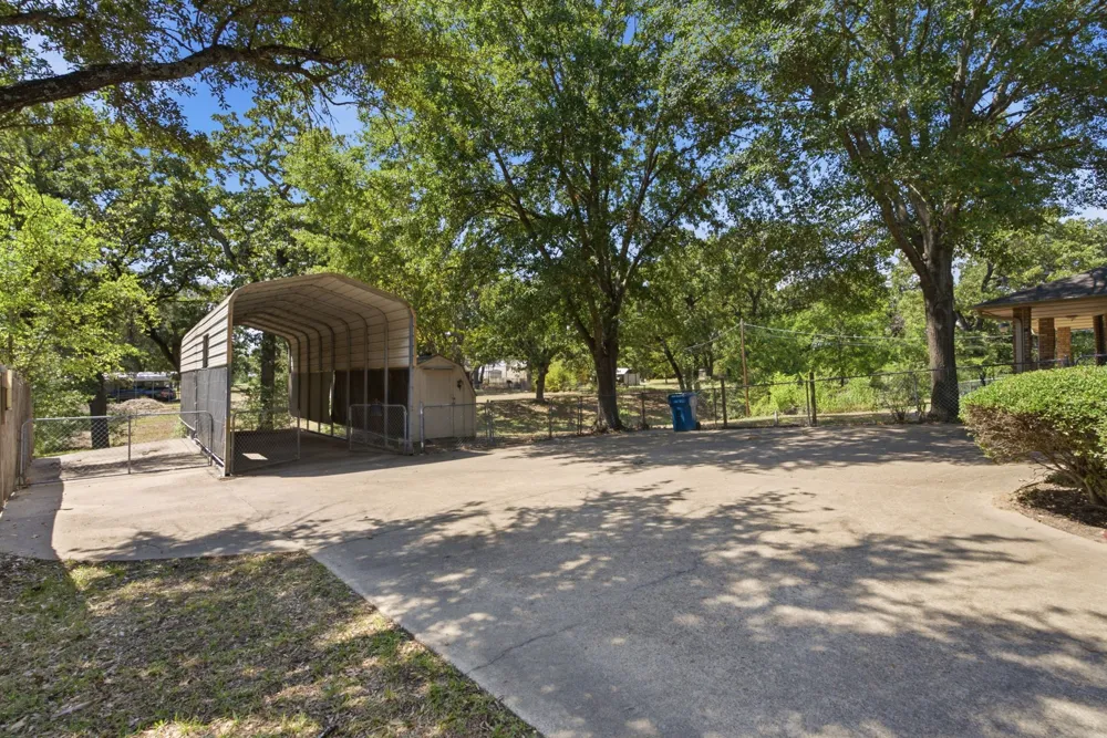 109 Clover Drive Gun Barrel City, TX 75156