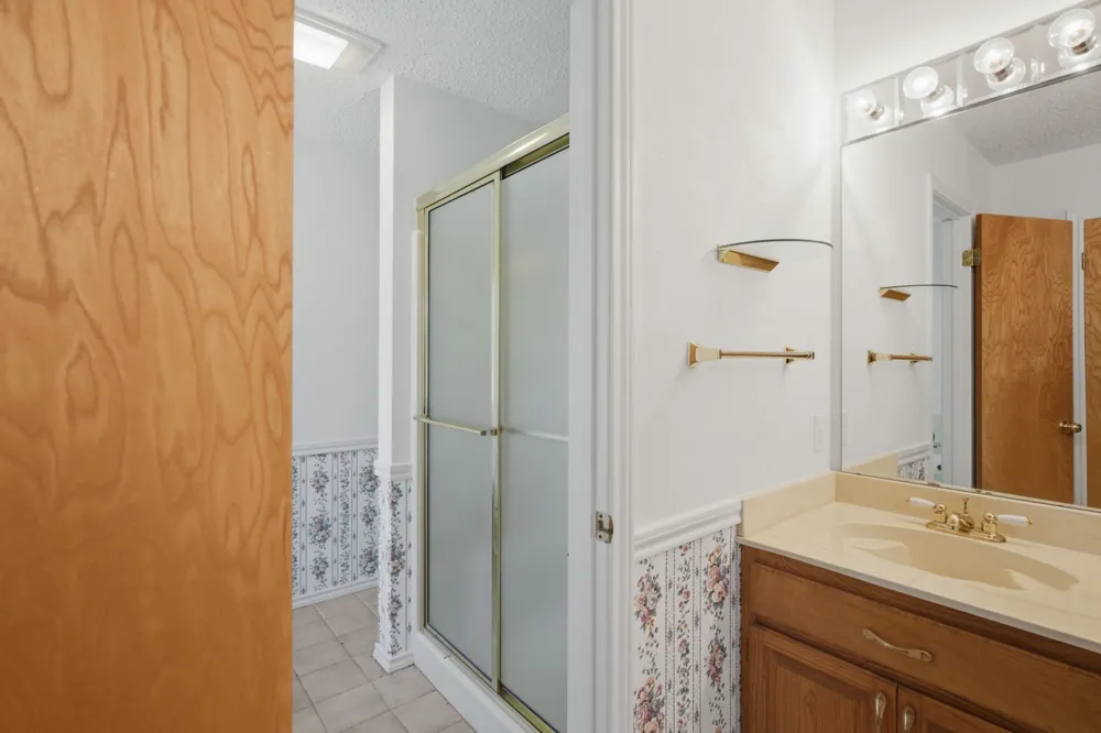 109 Clover Drive Gun Barrel City, TX 75156