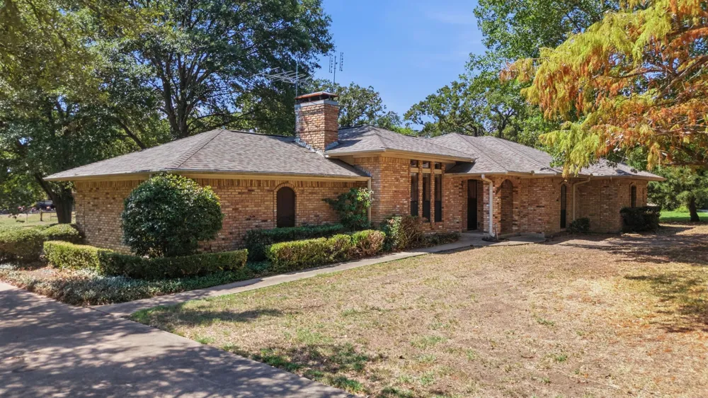 109 Clover Drive Gun Barrel City, TX 75156