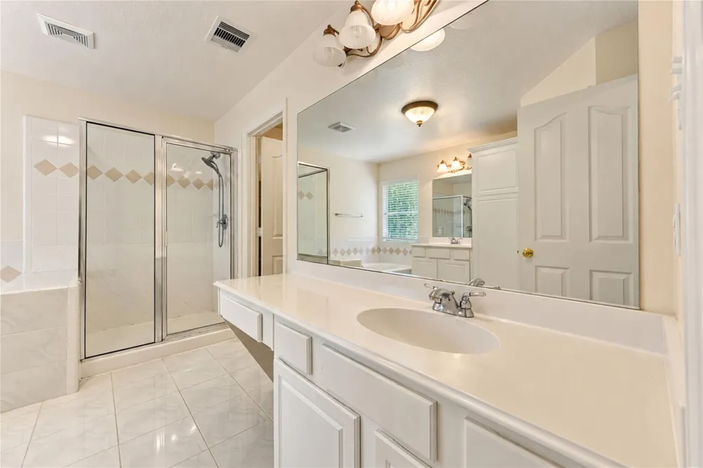 7522 S Linpar Court Houston, TX 77040