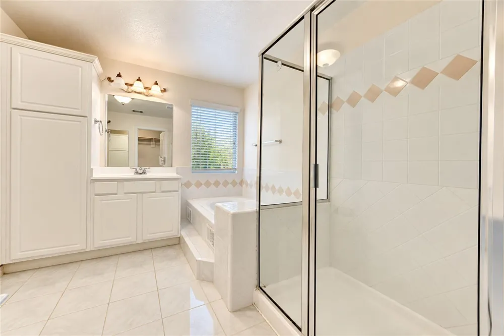 7522 S Linpar Court Houston, TX 77040