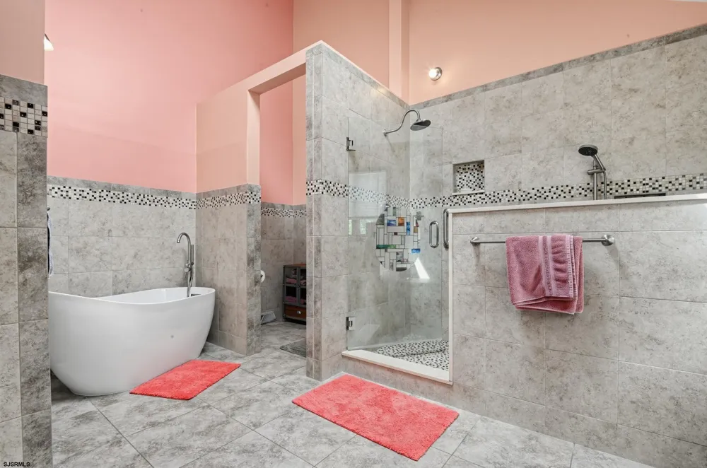 203 Dove Ln Marmora, NJ 08223