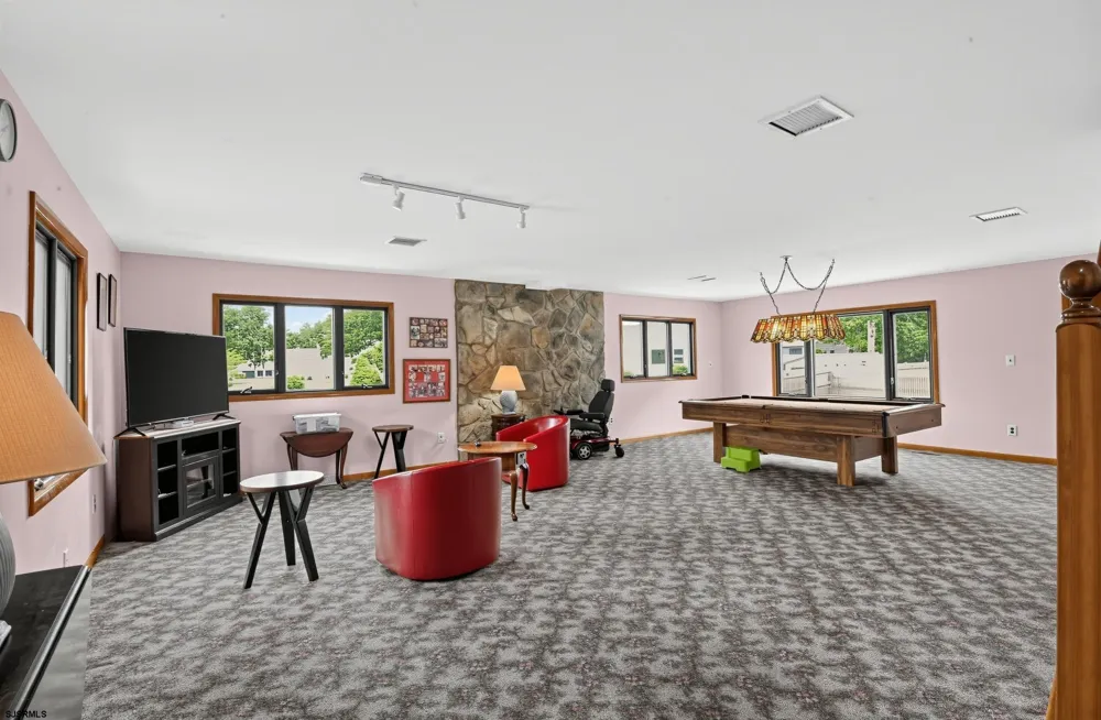 203 Dove Ln Marmora, NJ 08223