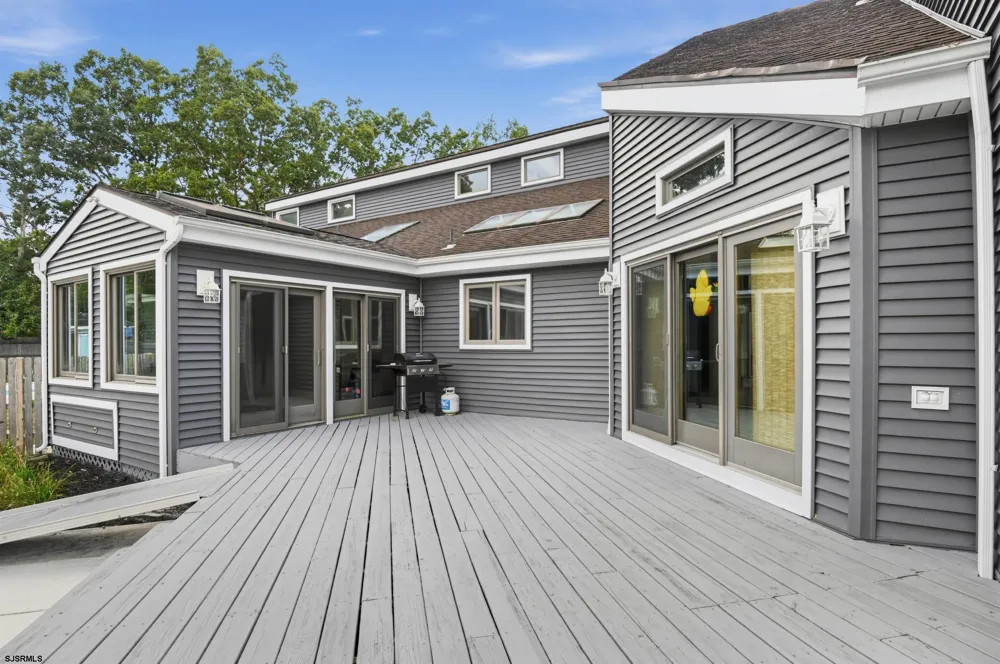 203 Dove Ln Marmora, NJ 08223