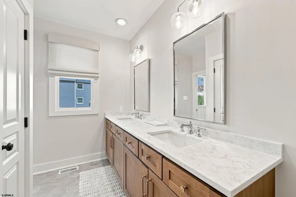 3300 Wesley Ave Ocean City, NJ 08226