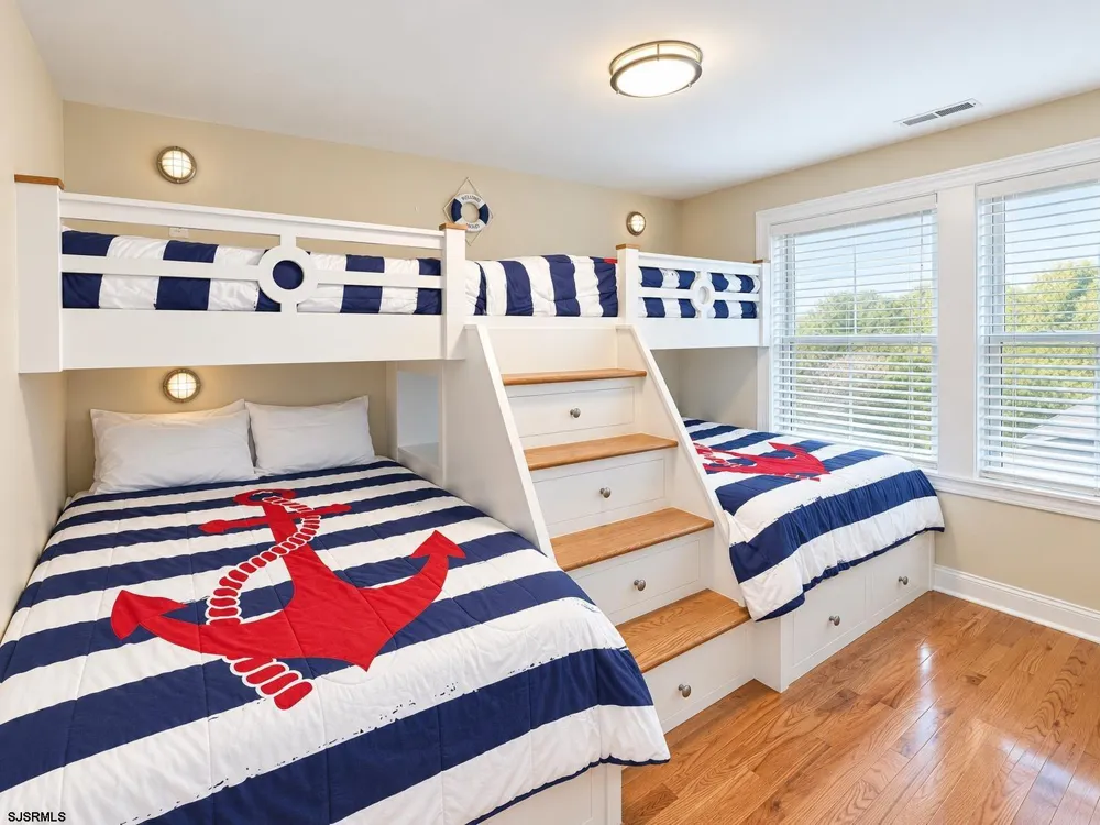 919 Central Ave Ocean City, NJ 08226