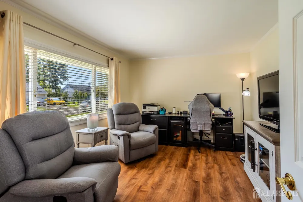 19 Rebecca Place Piscataway, NJ 08854