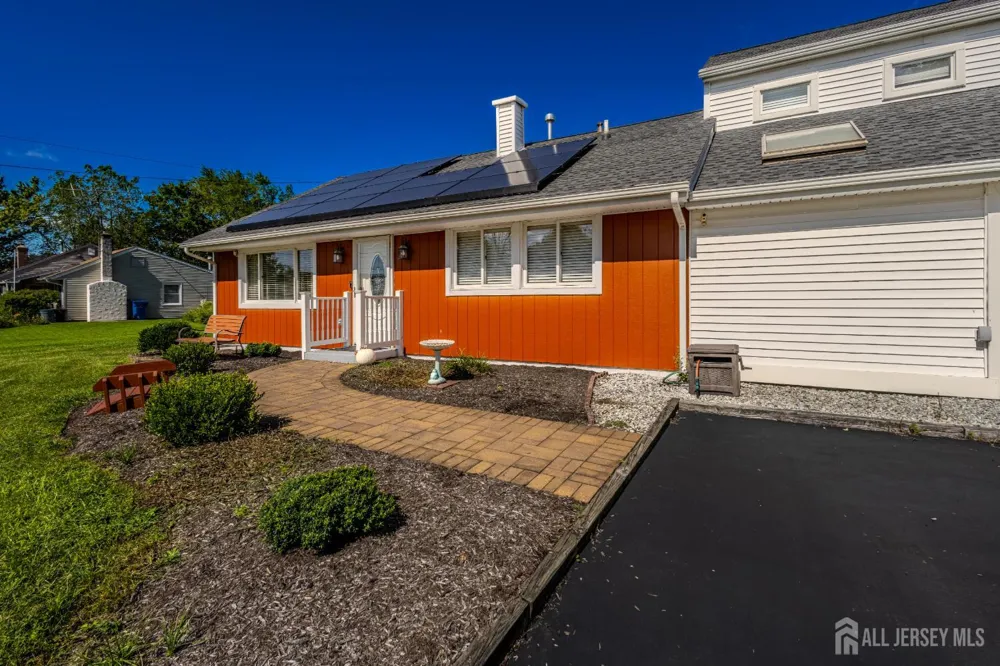 19 Rebecca Place Piscataway, NJ 08854