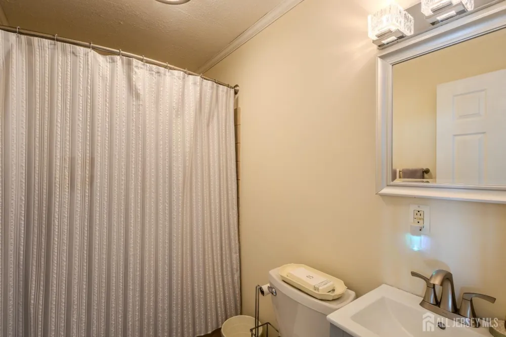19 Rebecca Place Piscataway, NJ 08854