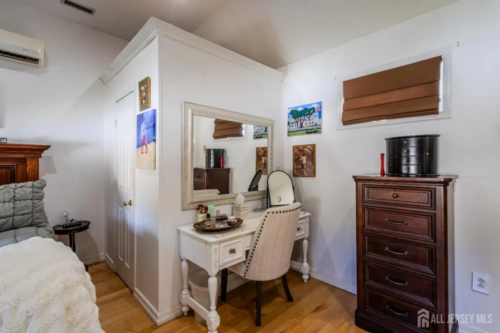 19 Rebecca Place Piscataway, NJ 08854