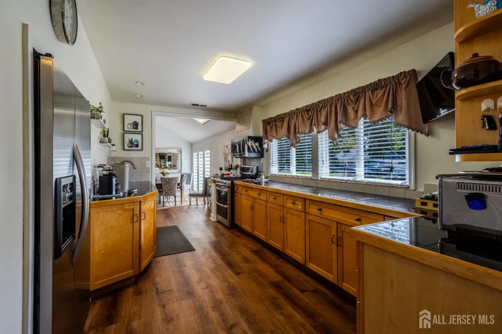 19 Rebecca Place Piscataway, NJ 08854