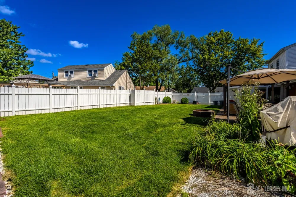 19 Rebecca Place Piscataway, NJ 08854