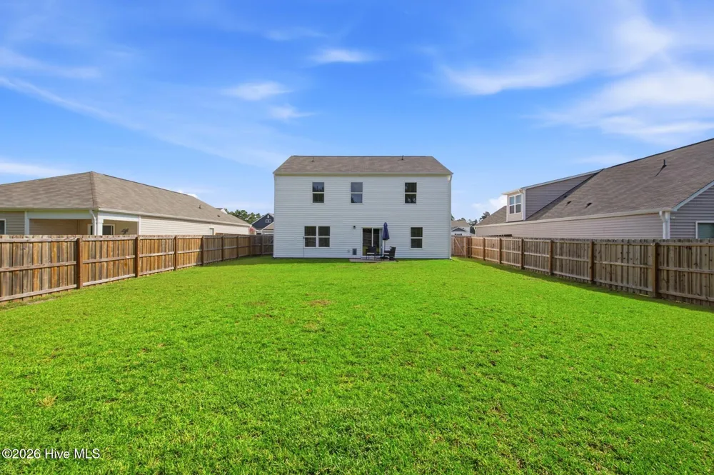 8328 E Highcroft Drive NE Leland, NC 28451