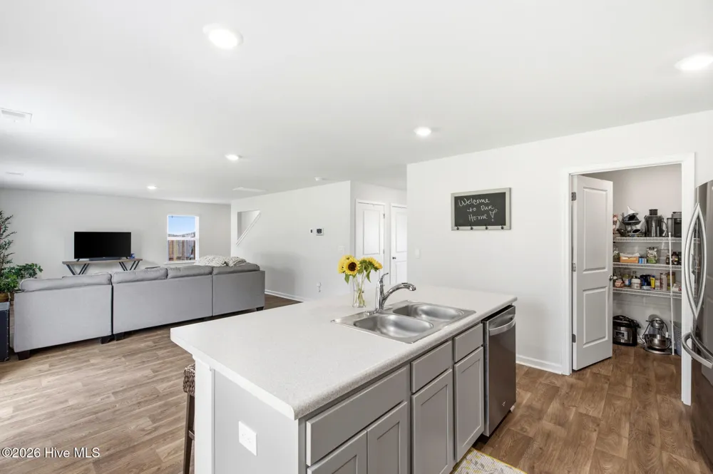 8328 E Highcroft Drive NE Leland, NC 28451