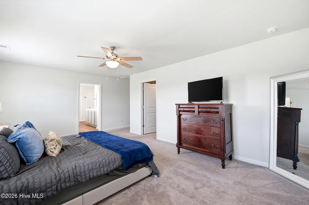 8328 E Highcroft Drive NE Leland, NC 28451