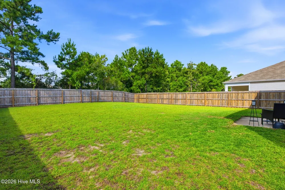 8328 E Highcroft Drive NE Leland, NC 28451