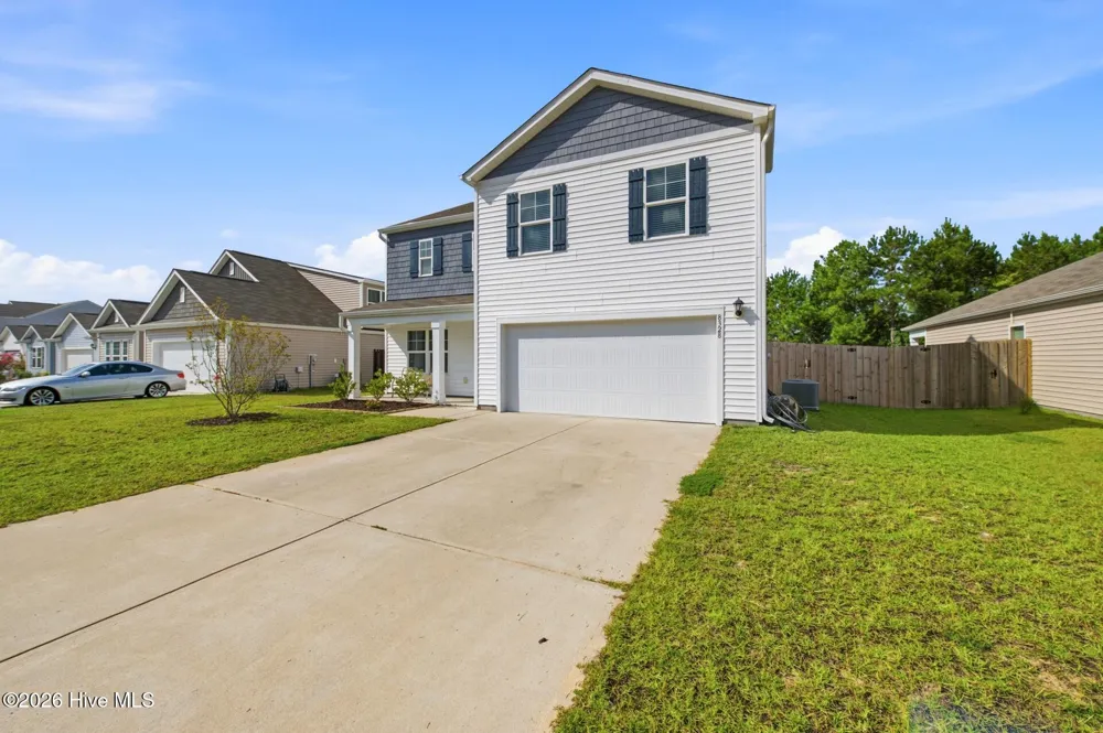 8328 E Highcroft Drive NE Leland, NC 28451