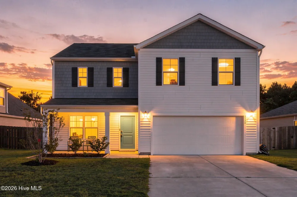 8328 E Highcroft Drive NE Leland, NC 28451