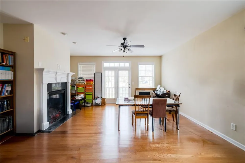 625 Grove Manor Park #182 Suwanee, GA 30024