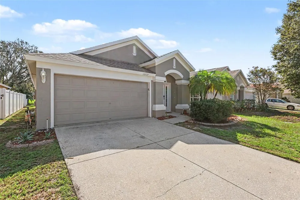 10317 HUNTERS HAVEN BOULEVARD Riverview, FL 33578