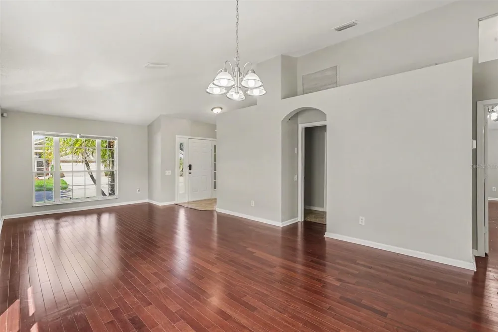 10317 HUNTERS HAVEN BOULEVARD Riverview, FL 33578