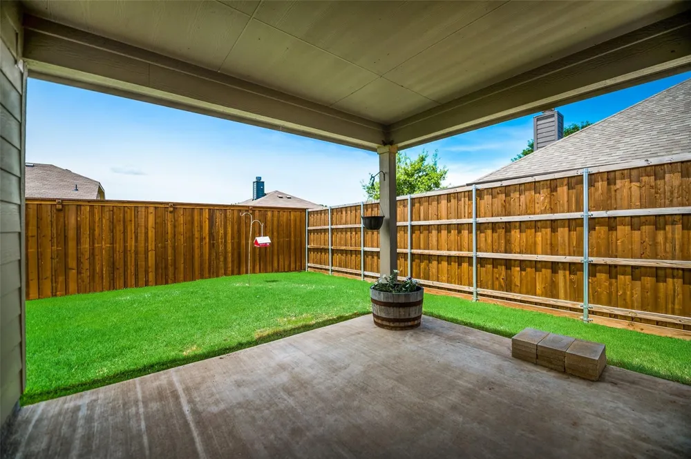 1512 Syracuse Drive Van Alstyne, TX 75495