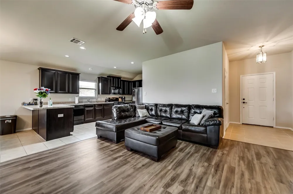 1512 Syracuse Drive Van Alstyne, TX 75495