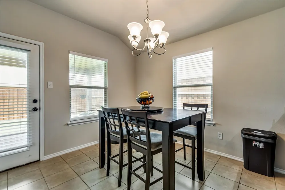 1512 Syracuse Drive Van Alstyne, TX 75495