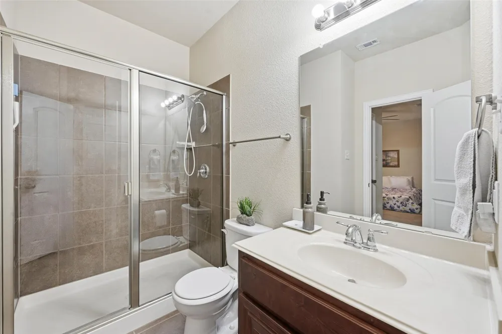 4222 Nia Drive Irving, TX 75038