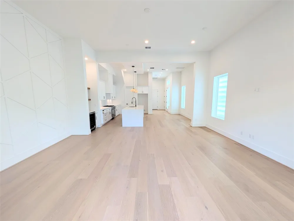 1322 Lawrence Street Houston, TX 77008