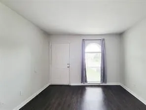 101 Brookside Lane Lane #7 Sealy, TX 77474