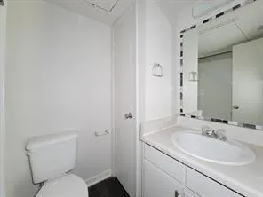 101 Brookside Lane Lane #7 Sealy, TX 77474