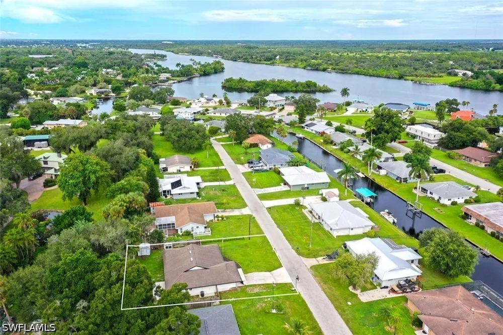 Randolph Drive Fort Myers, FL 33905