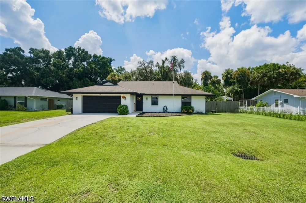 Randolph Drive Fort Myers, FL 33905