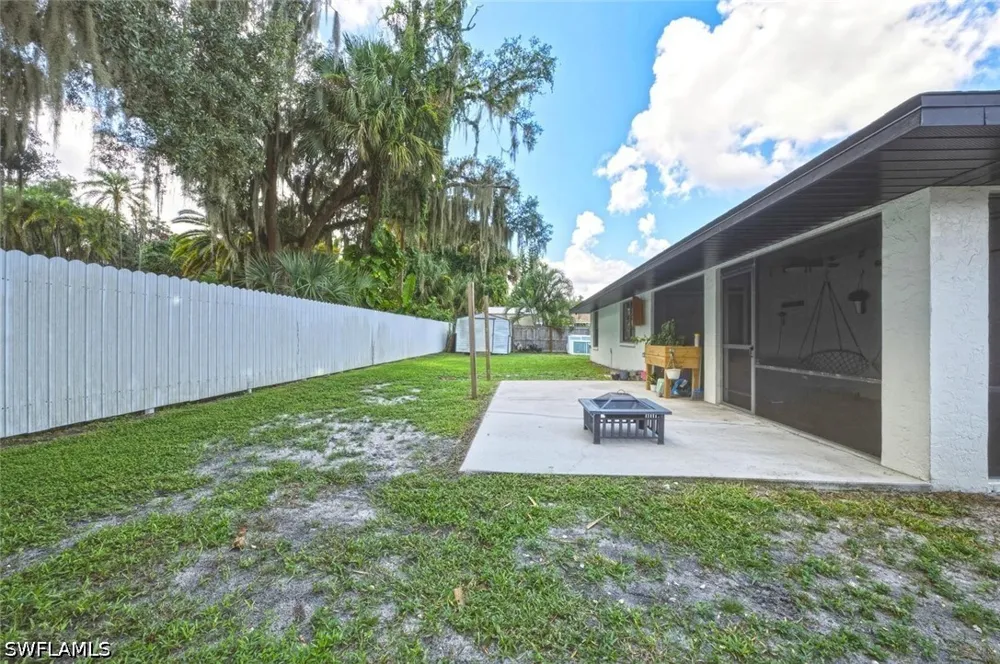 Randolph Drive Fort Myers, FL 33905