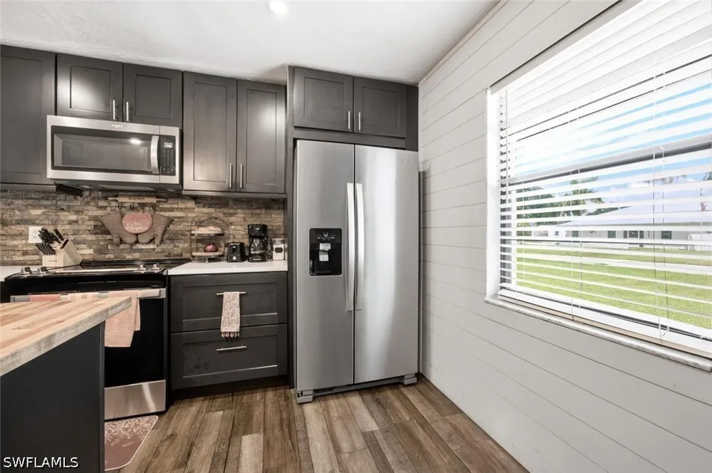 Randolph Drive Fort Myers, FL 33905